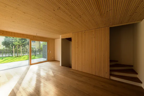 doppelhaus, doppelhaeuser, mehrfamilienhaus, mfh, doppelhaushaelfte, holzfassade, holzverkleidung, thoma holz100
