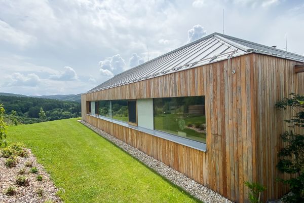 Thoma Holz100 Haus, Haus außen, Außenansicht, Haus mit Garten